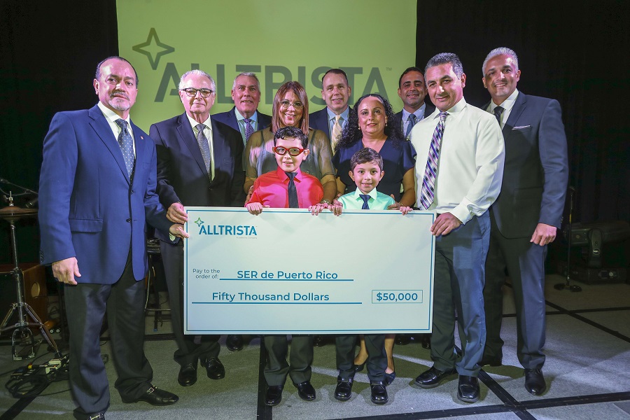 Donativo Alltrista Plastics en favor de SER Placeres