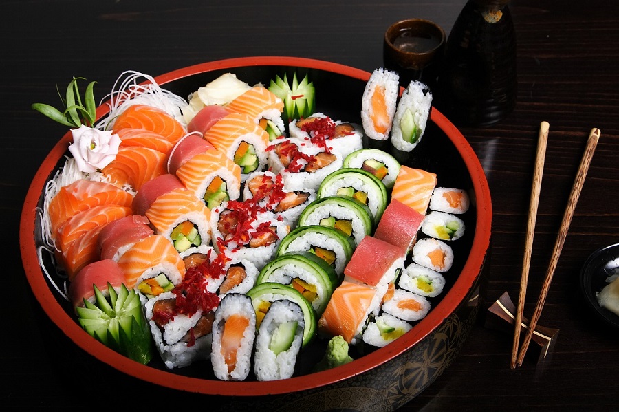 sushi placer